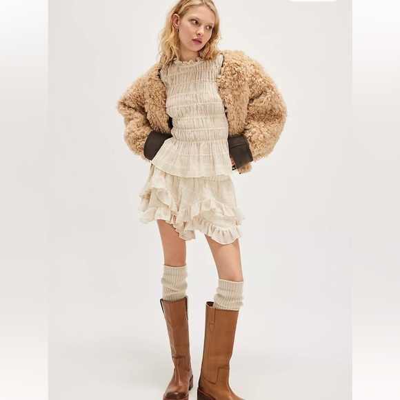 Free People Cream Ruffle Shorts - Picture 4 of 11